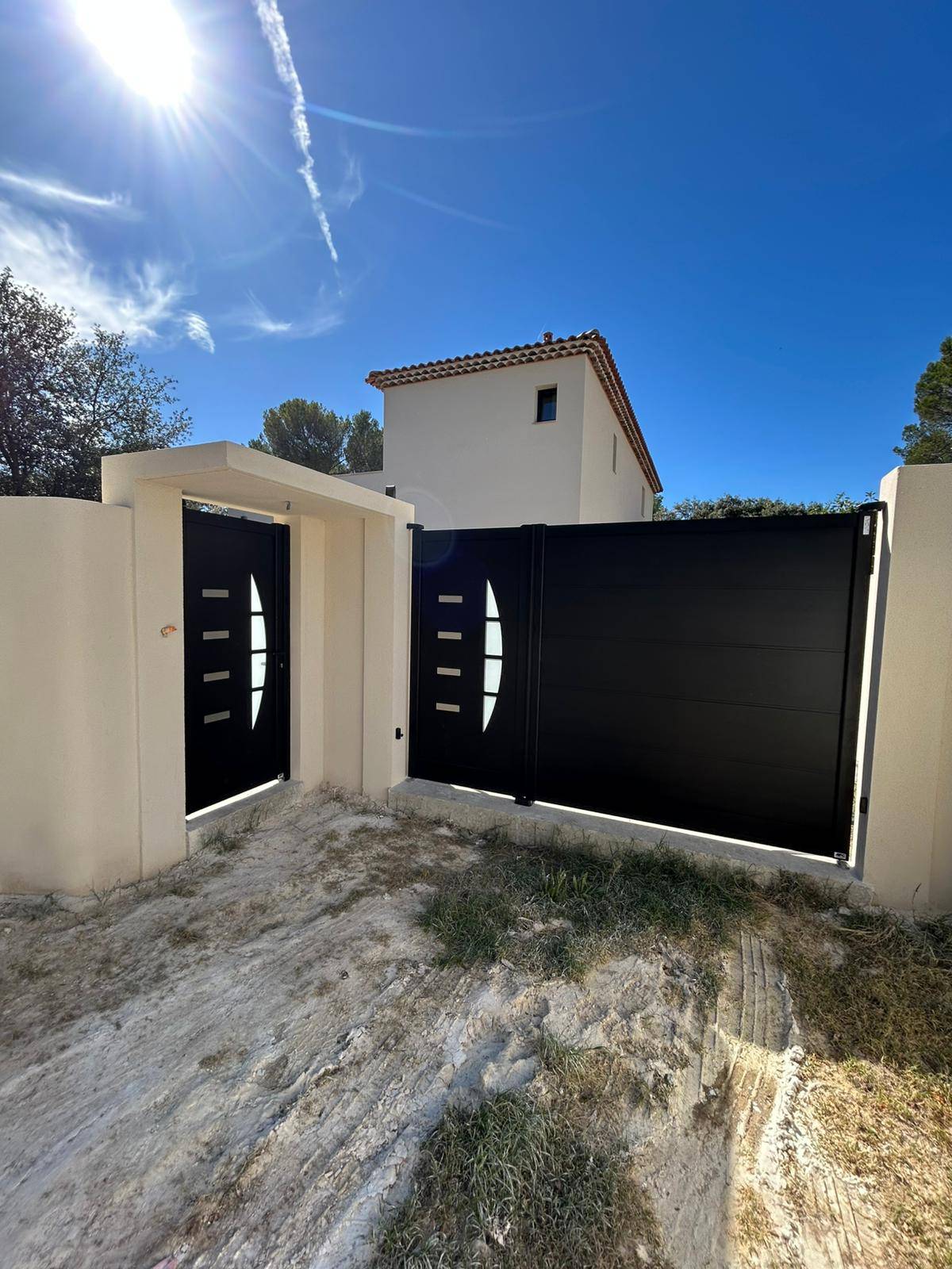 Portail battant et portillon