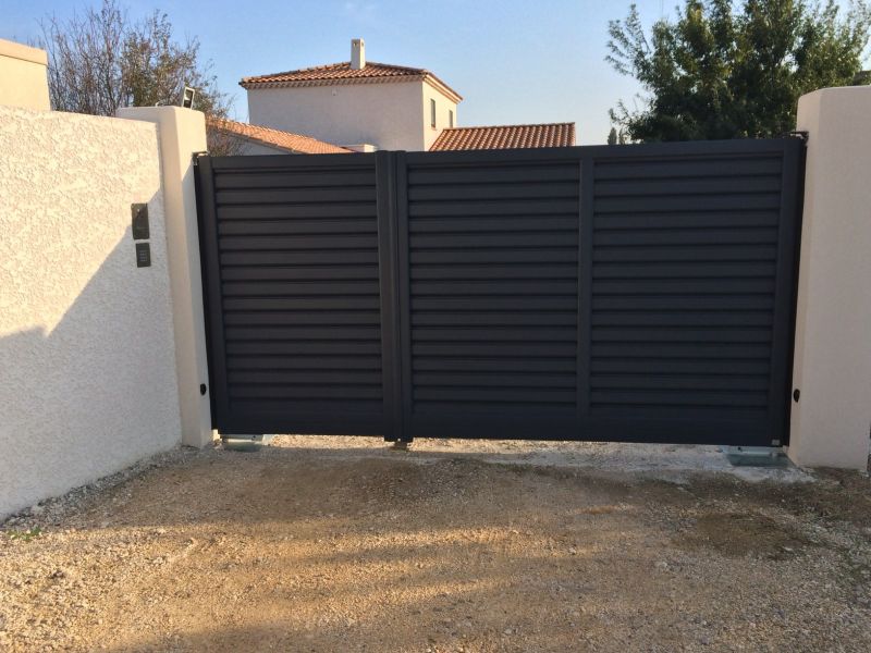 Tarif pose de portail coulissant sur mesure à Salon de Provence 13300