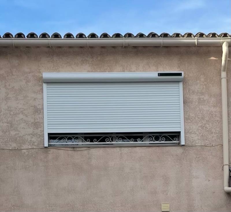 Volet roulant solaire à Saint-Cannat