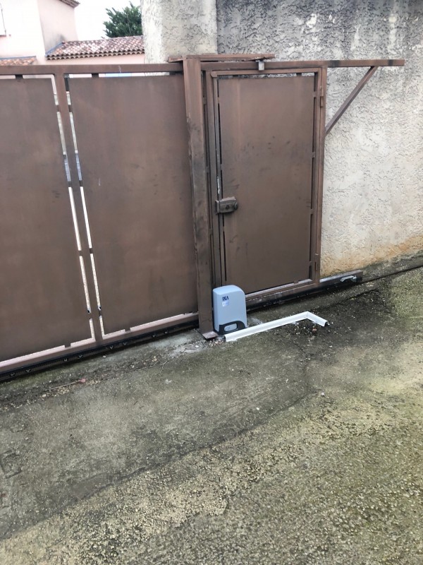 Dépannage tous types de  portails automatiques sur les Bouches du Rhône et le Vaucluse