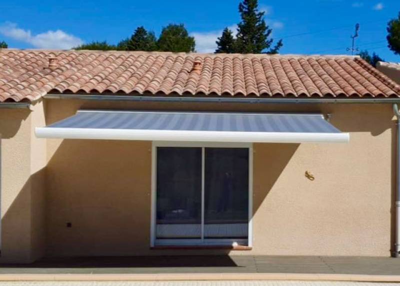 Installation de store Banne sur Auron